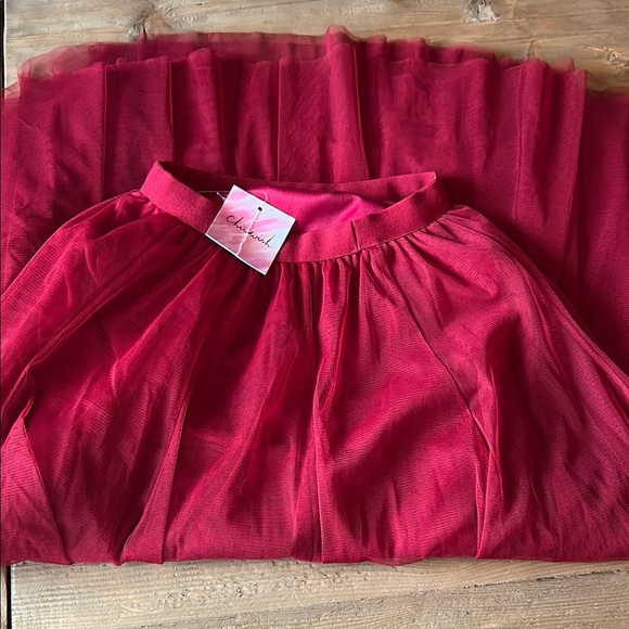 Chicwish Red Pleated Midi Skirt for Night Out - Picture 1 of 3